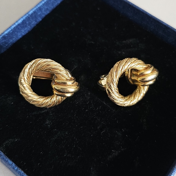 Christian Dior Rope Loop Clip on earrings - Picture 5 of 9